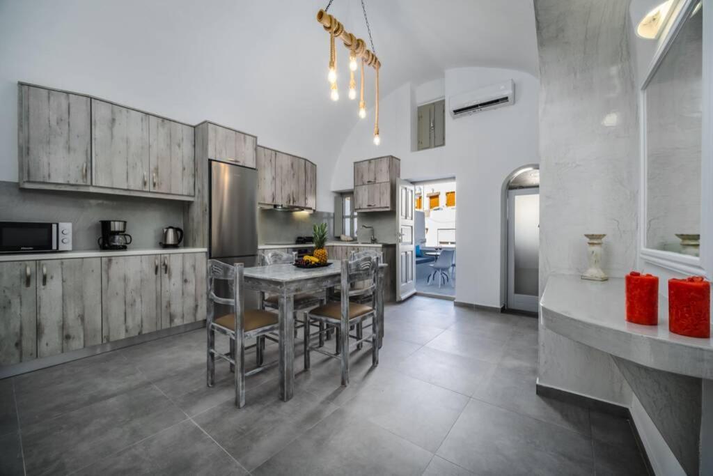 Villa Brouzos- Maisonette With Sea & Mountain View Emporio  エクステリア 写真