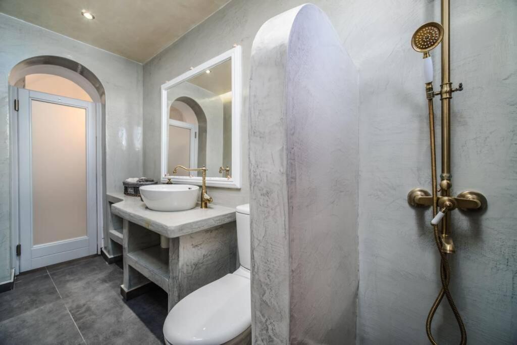 Villa Brouzos- Maisonette With Sea & Mountain View Emporio  エクステリア 写真